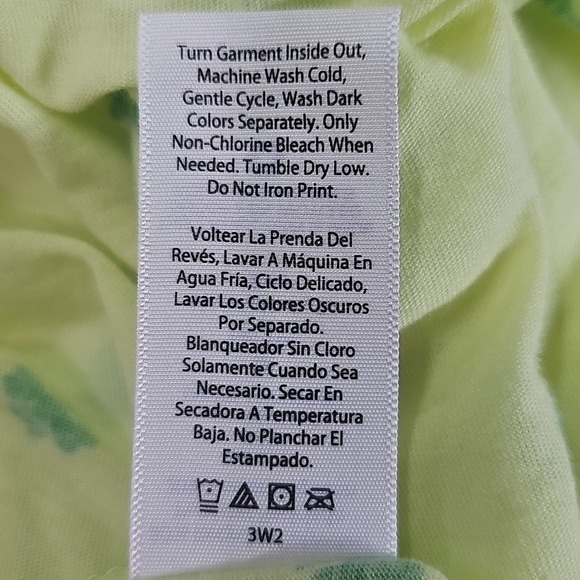 Shamrock Shirt St. Patrick's Day Yellow Green Shamrock Clover T-Shirt Size M EUC - Picture 6 of 6